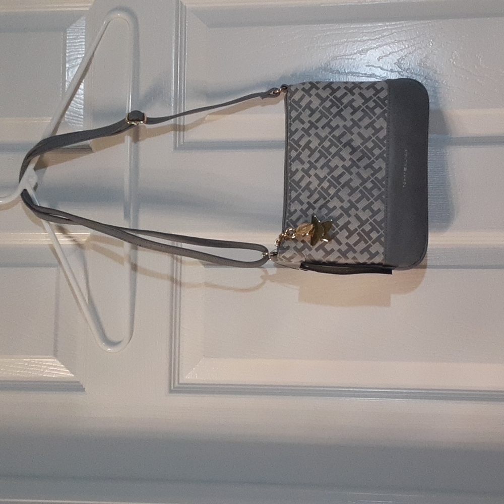 Tommy Hilfiger grey and white bag..NWT